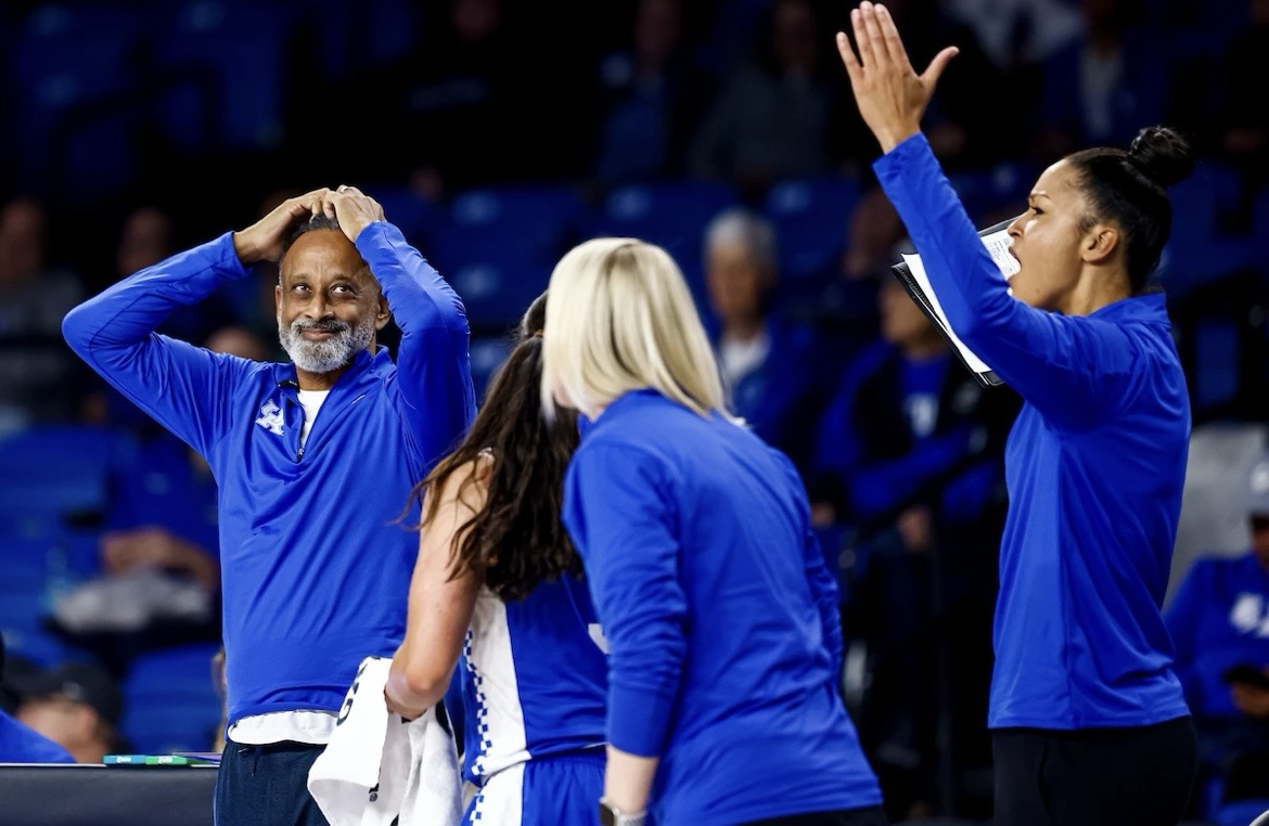 Kentucky Defeats No. 18 Louisville In Overtime