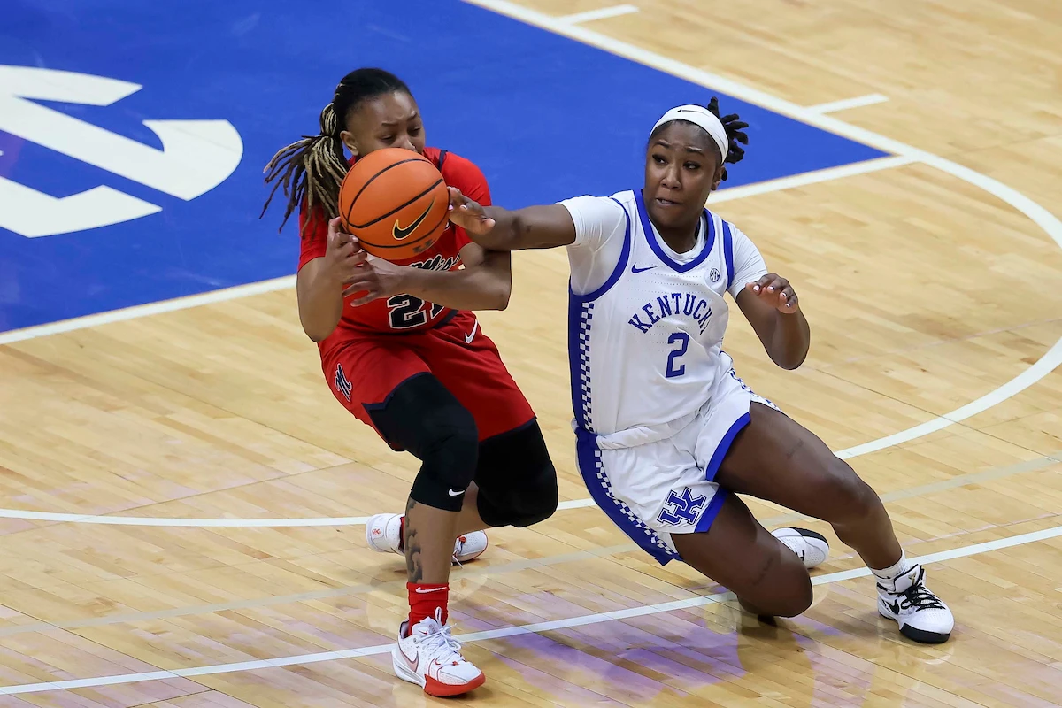 Saniah Tyler Enters Transfer Portal